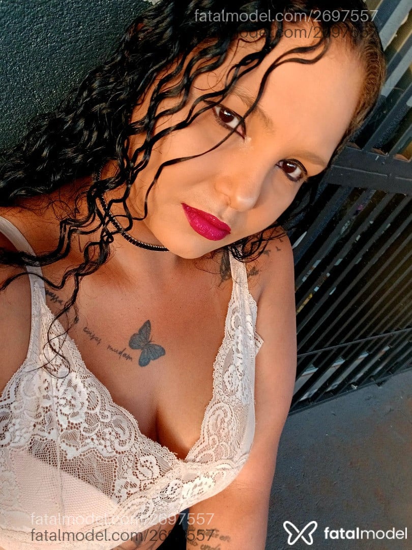 Acompanhante mulher morena (o) de olhos castanhos em Goiânia - Bruna Danielly