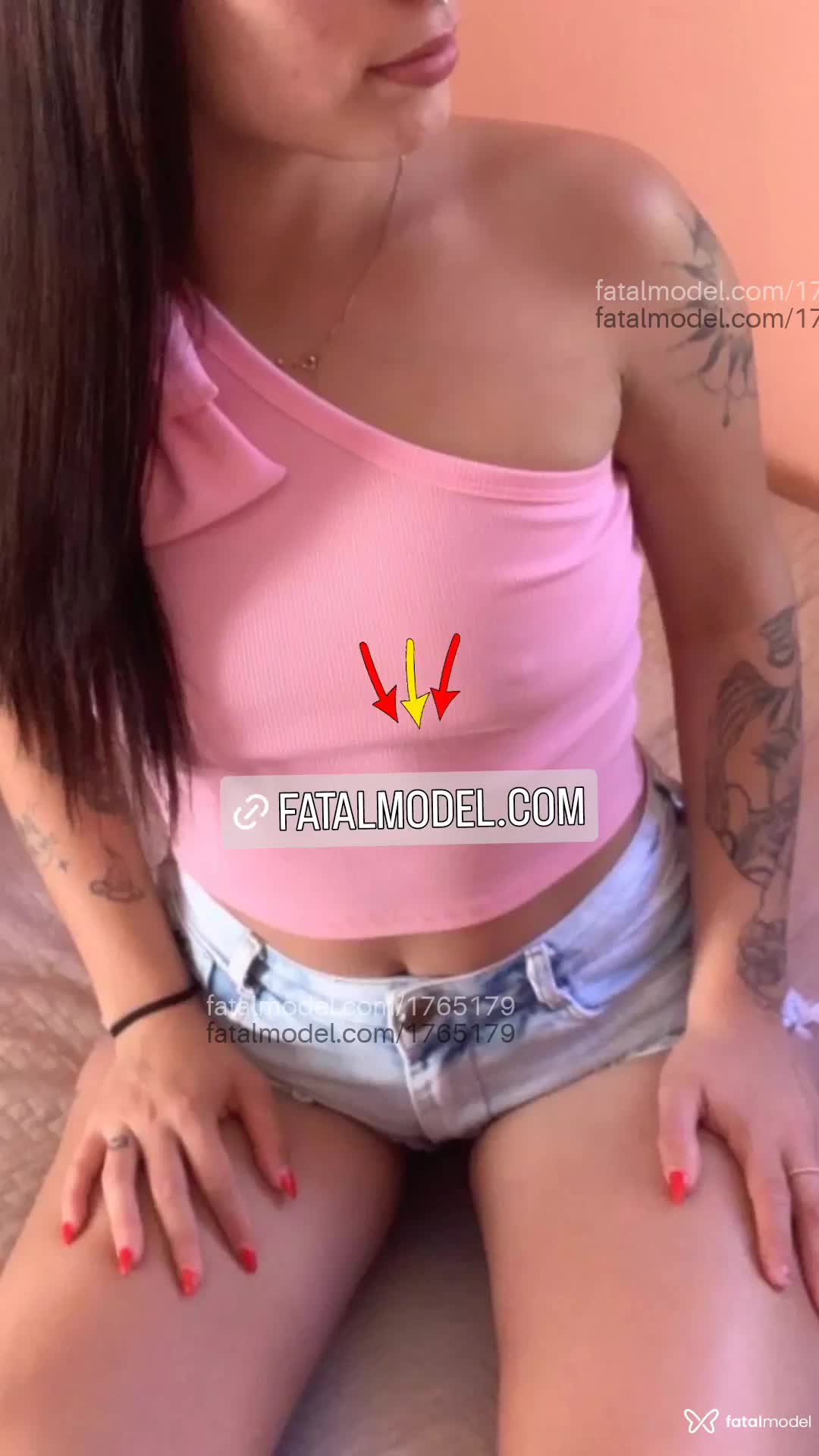 Acompanhante mulher com cabelo castanho de olhos verdes em Pelotas - Brenda