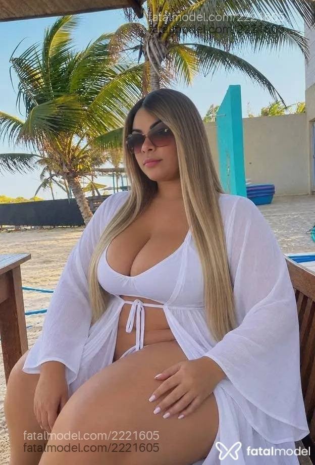 Acompanhante mulher loira (o) de olhos mel - Kelly Onl