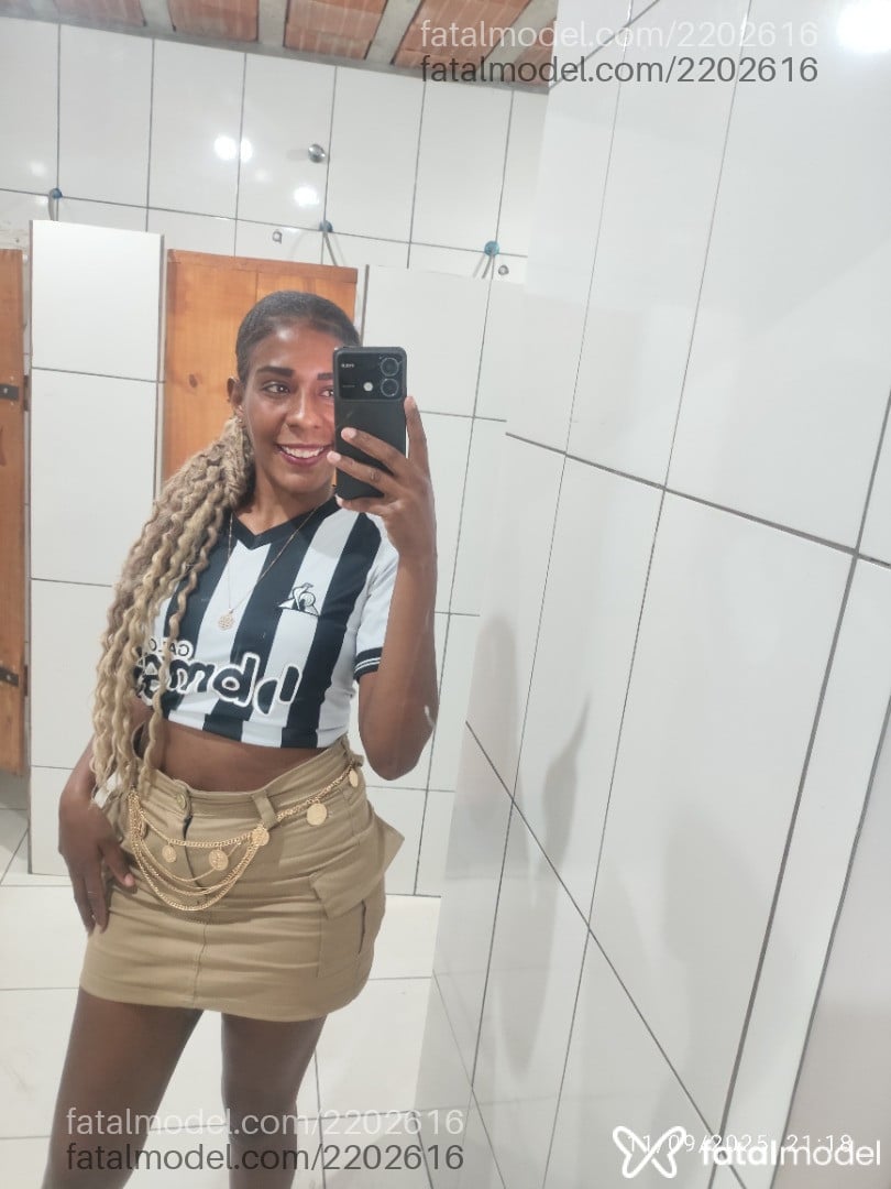 Acompanhante mulher com cabelo castanho de olhos castanhos em Contagem - Nathyele
