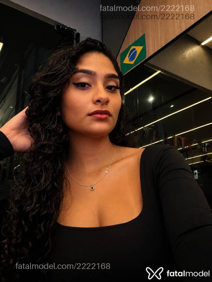 Acompanhante mulher morena (o) de olhos castanhos em São Paulo - Isadora Carvalho