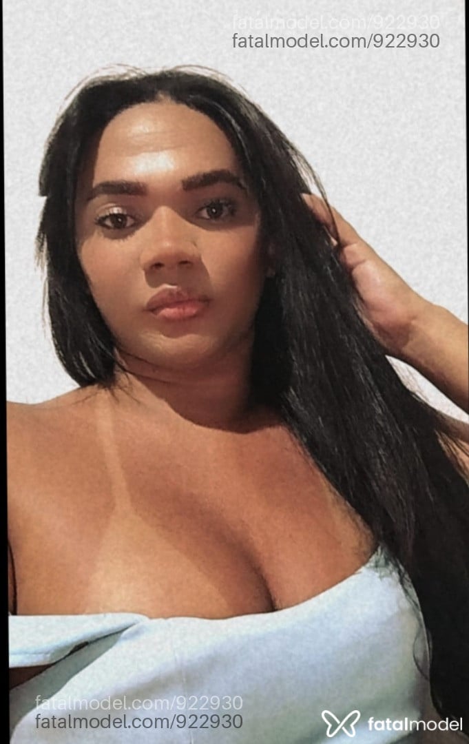 Acompanhante mulher trans morena (o) de olhos verdes em Sousa Acompanhante mulher trans morena (o) de olhos verdes em Sousa - Morena