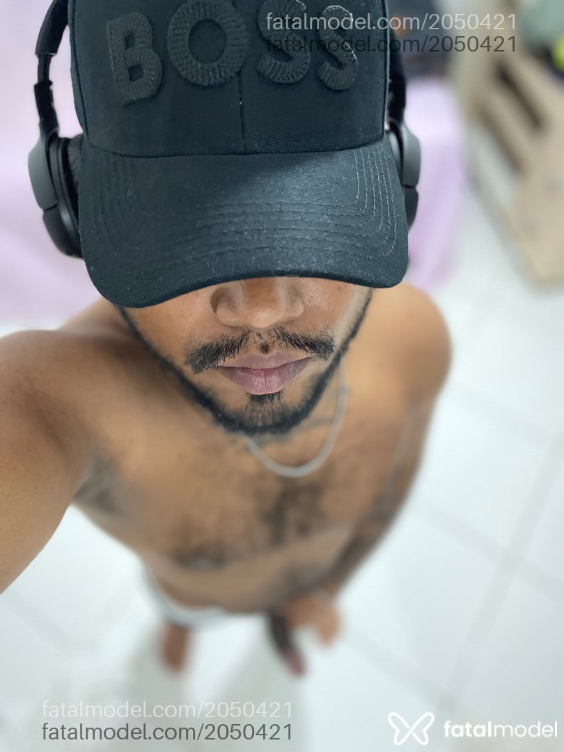 Acompanhante homem morena (o) de olhos pretos em São José Acompanhante homem morena (o) de olhos pretos em São José - Drigo