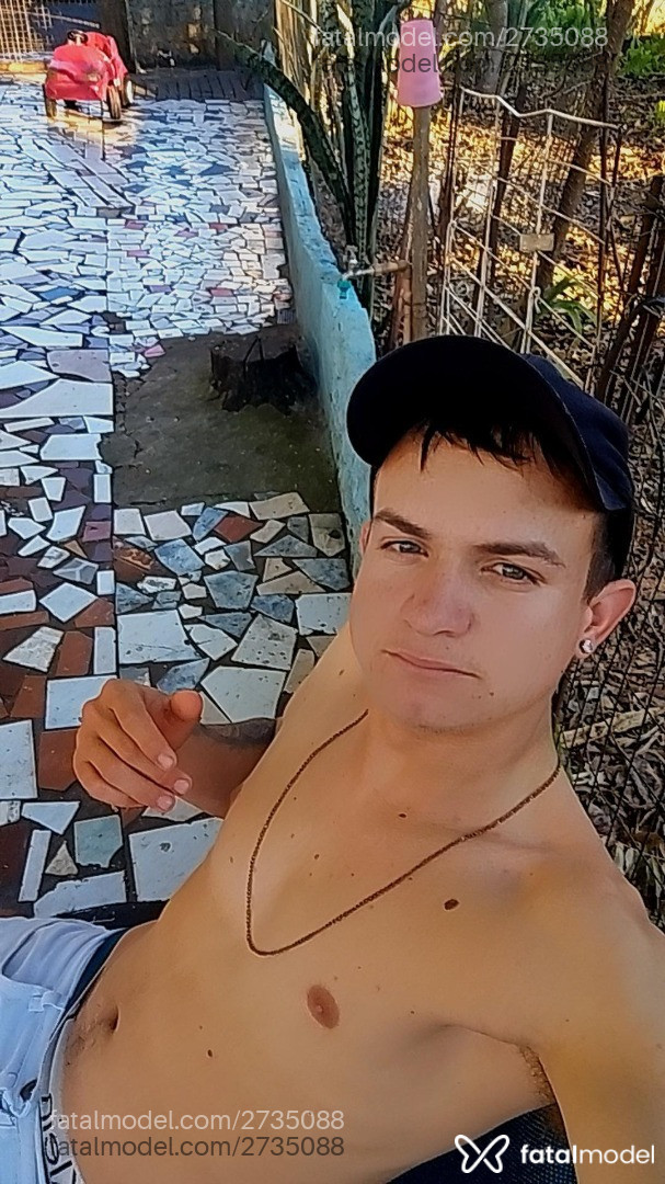 Acompanhante homem com cabelo castanho de olhos verdes em Virtual Acompanhante homem com cabelo castanho de olhos verdes em Virtual - Gustavo