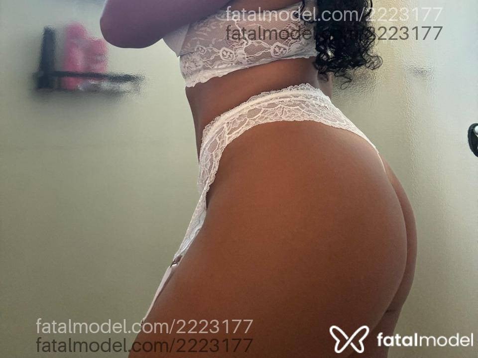 Acompanhante mulher morena (o) de olhos castanhos em São Paulo - Morena