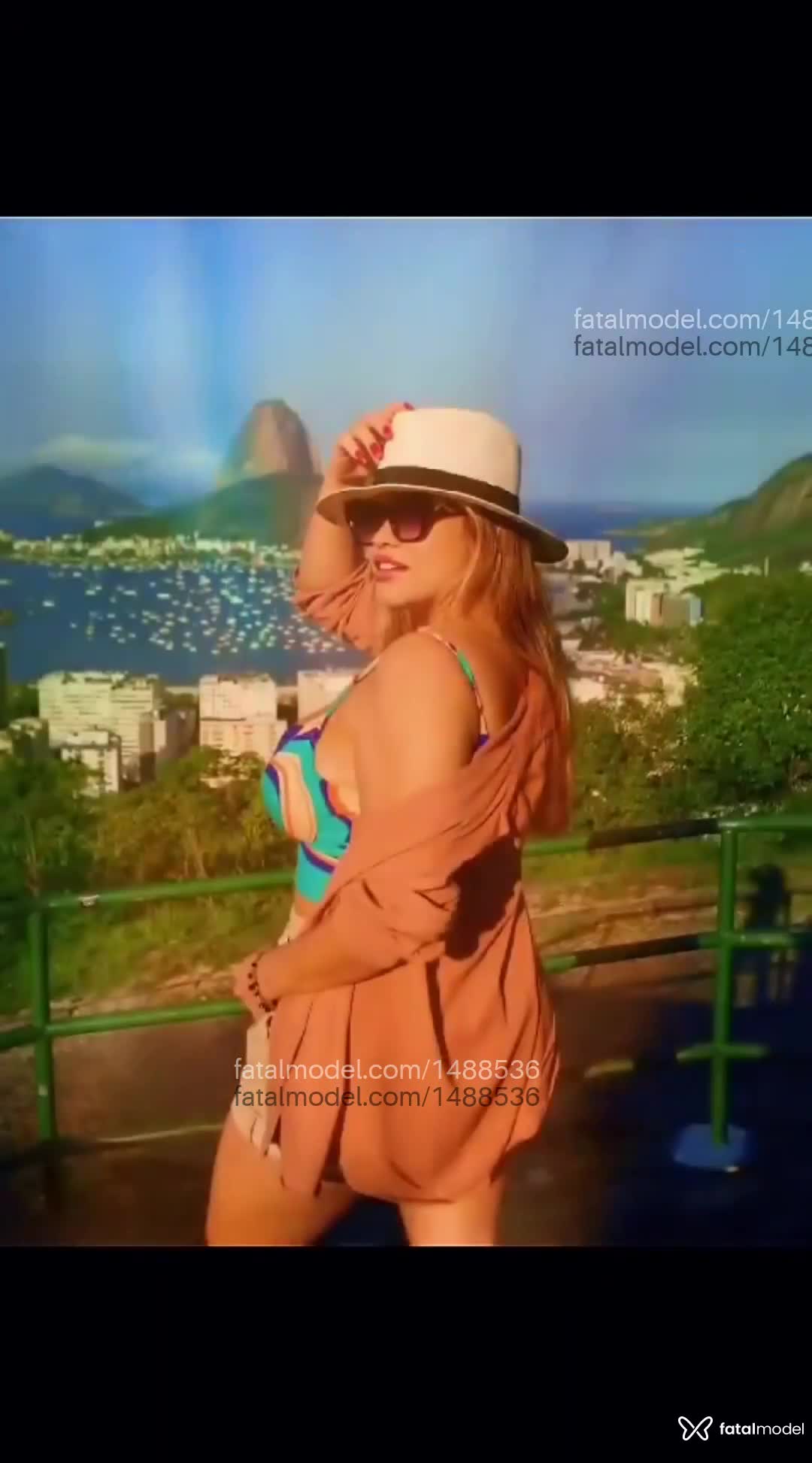 Acompanhante mulher loira (o) de olhos castanhos em Rio de Janeiro - Anna Lavínia