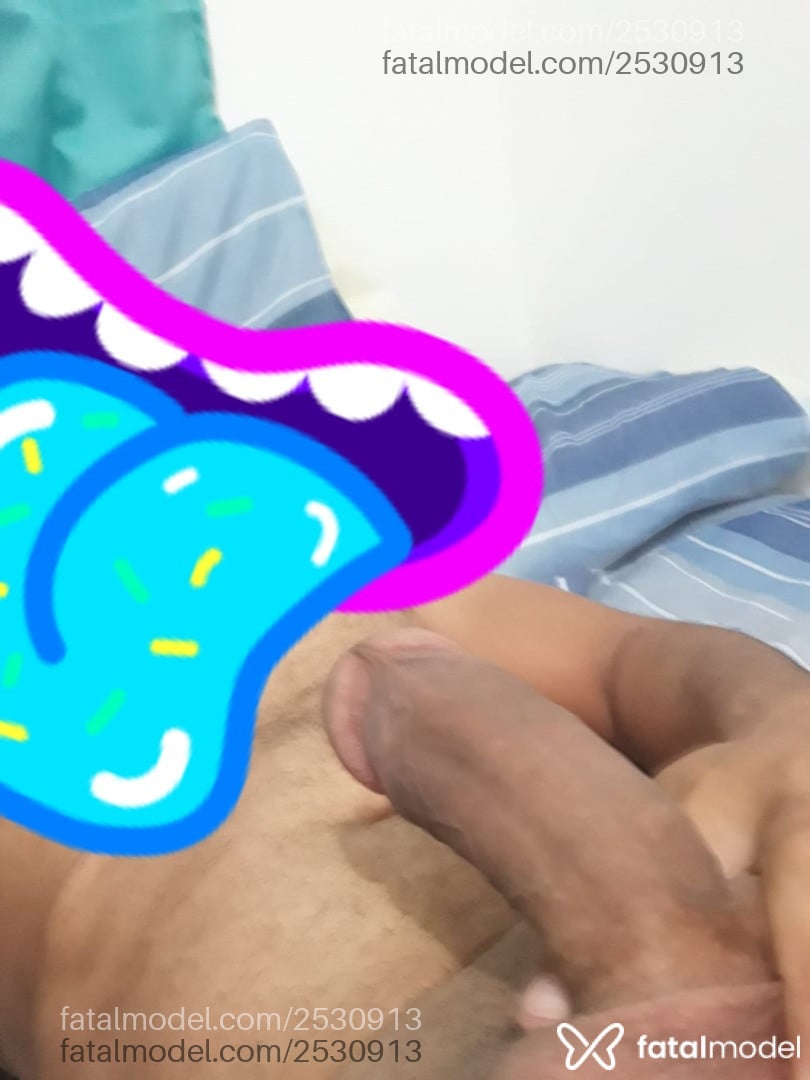 Acompanhante homem com cabelo grisalho de olhos castanhos - Picasso
