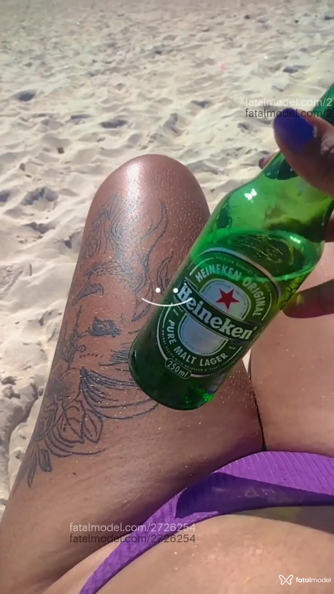Acompanhante mulher morena (o) de olhos pretos em Rio de Janeiro Acompanhante mulher morena (o) de olhos pretos em Rio de Janeiro - Morena