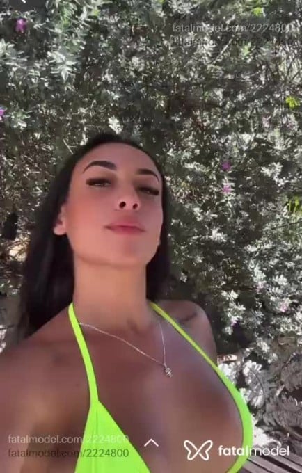 Acompanhante mulher morena (o) de olhos castanhos em Armação dos Búzios - Larissa Peres