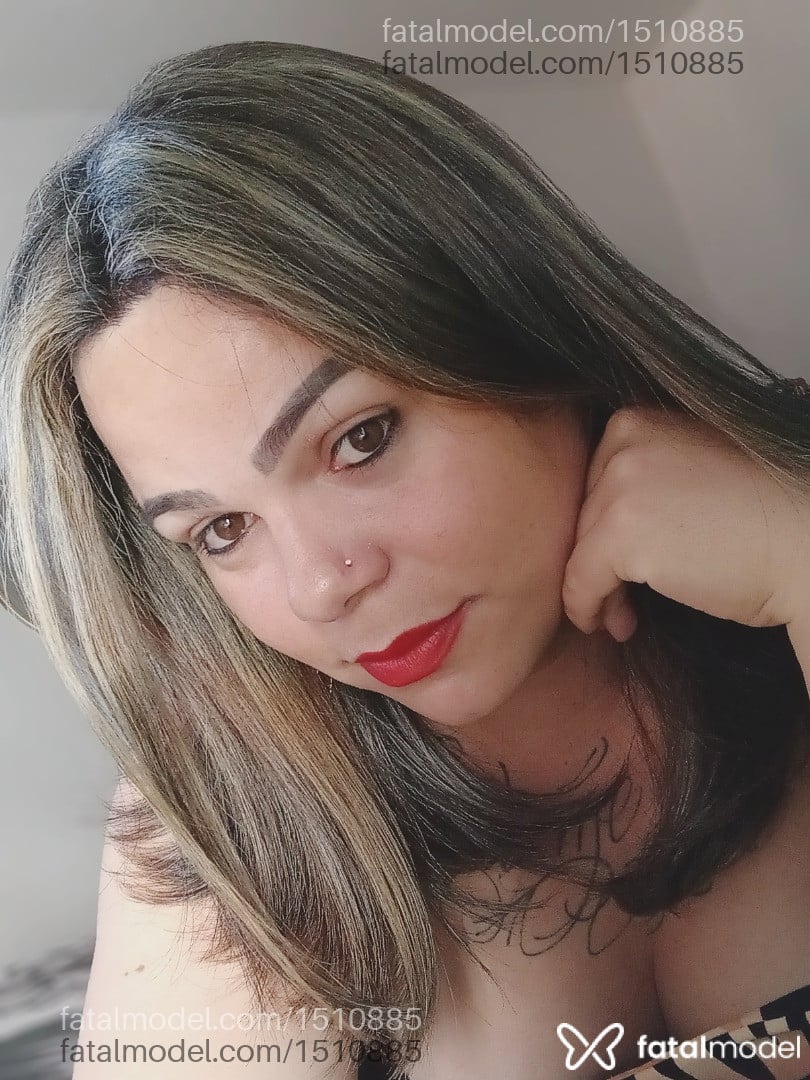 Acompanhante travesti com cabelo castanho de olhos castanhos em Santa Cruz do Rio Pardo - Isabela