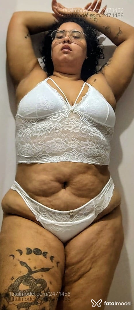 Acompanhante mulher morena (o) de olhos pretos - Larissa Acompanhante mulher morena (o) de olhos pretos - Larissa