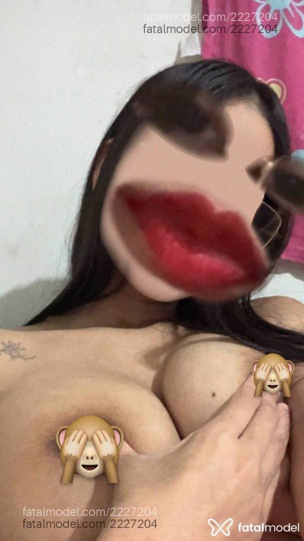 Acompanhante mulher com cabelo castanho de olhos castanhos - Camilly