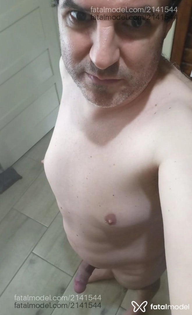 Acompanhante homem com cabelo castanho de olhos castanhos em Joinville - Wagner