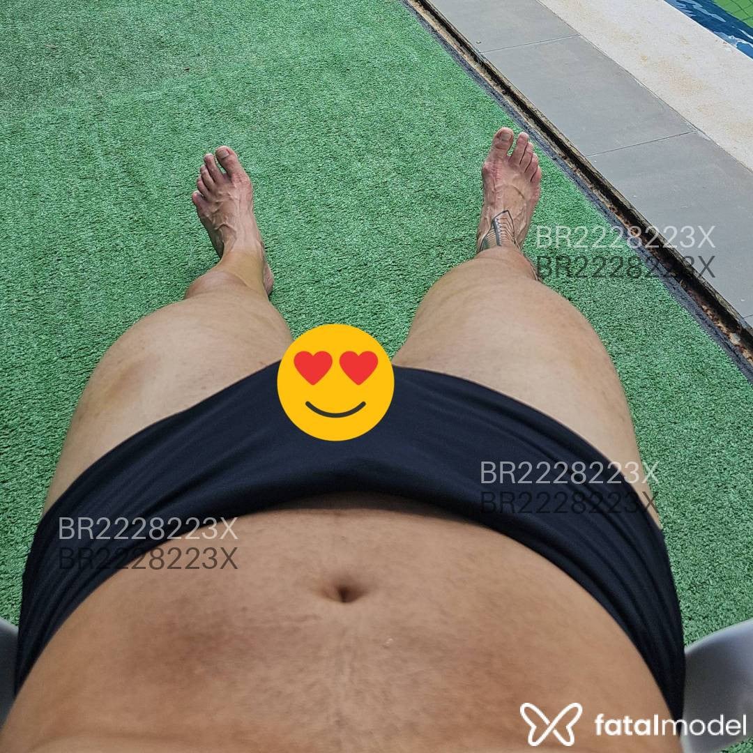 Acompanhante homem com cabelo castanho de olhos castanhos - André Sensações Acompanhante homem com cabelo castanho de olhos castanhos - André Sensações