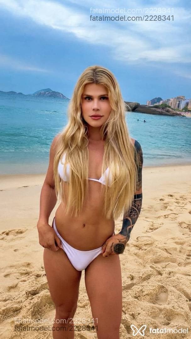 Acompanhante mulher trans loira (o) de olhos mel - Aphrodite