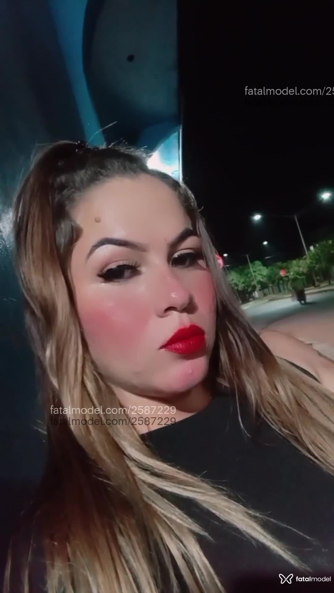 Acompanhante mulher loira (o) de olhos verdes em Uruará - Anallu Monteiro