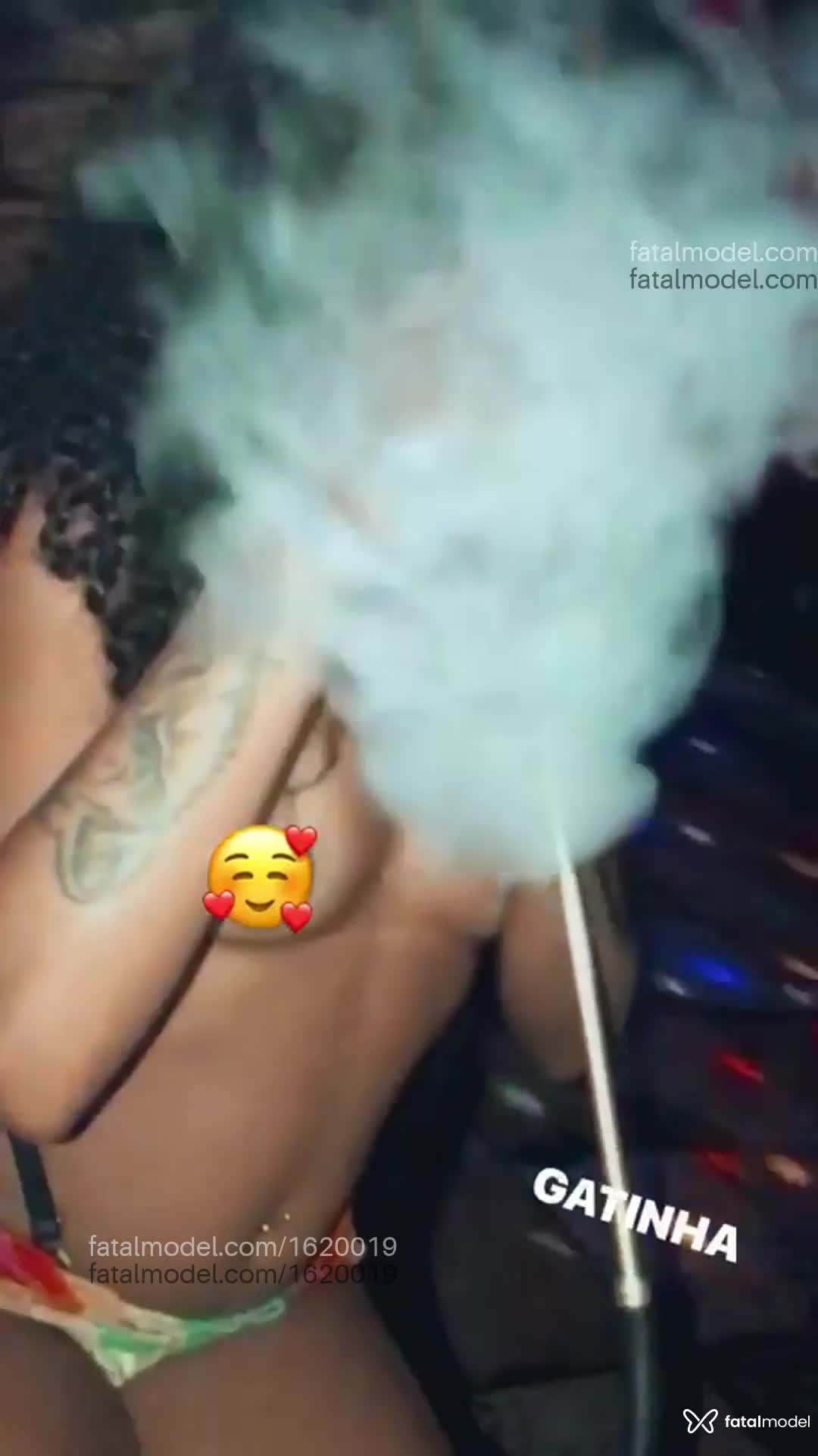Acompanhante mulher morena (o) de olhos castanhos em Rio de Janeiro - Mellzinha
