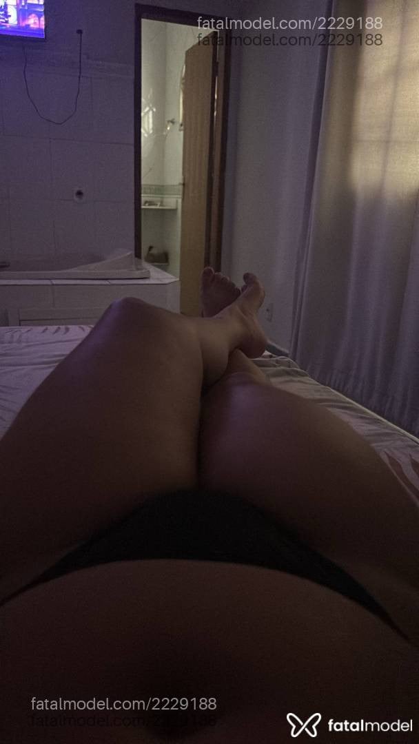 Acompanhante mulher morena (o) de olhos mel - Alicia Alves