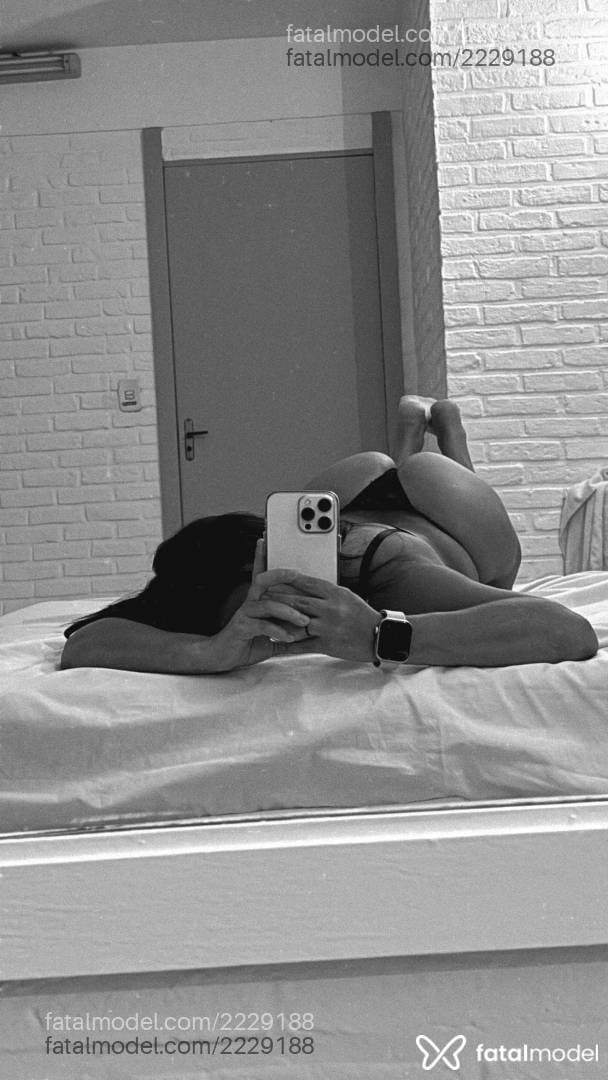 Acompanhante mulher morena (o) de olhos mel - Alicia Alves