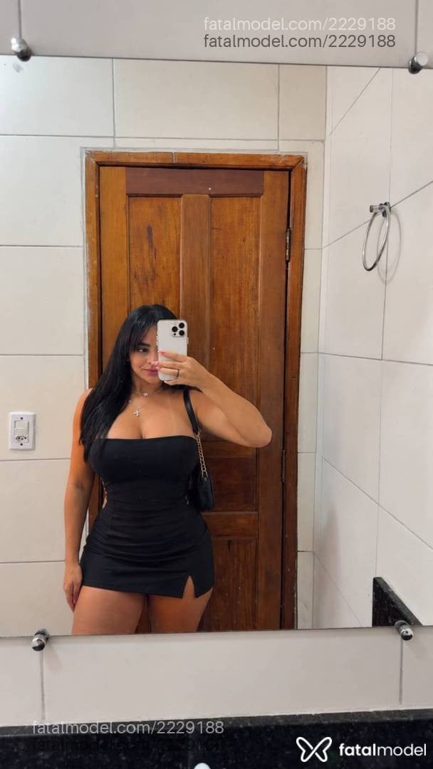 Acompanhante mulher morena (o) de olhos mel - Alicia Alves