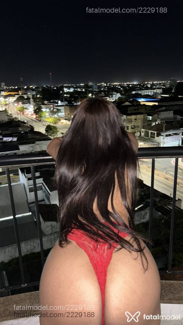 Acompanhante mulher morena (o) de olhos mel - Alicia Alves