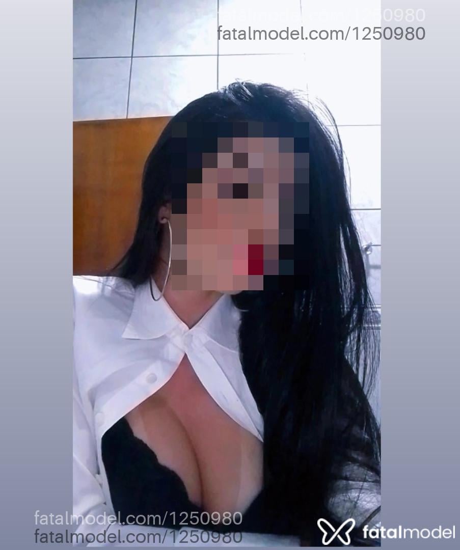 Acompanhante mulher morena (o) de olhos pretos em Betim - Meadowofc
