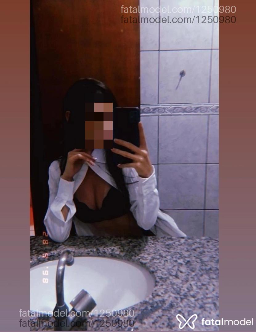 Acompanhante mulher morena (o) de olhos pretos em Betim - Meadowofc