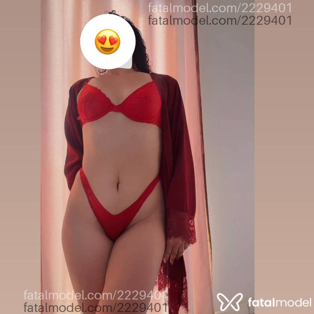 Acompanhante mulher morena (o) de olhos pretos - Daniella Bringel