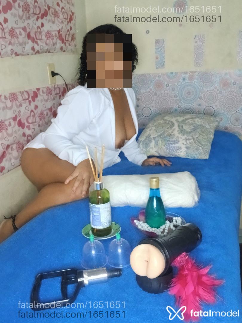 Acompanhante mulher morena (o) de olhos mel em Araguaína Acompanhante mulher morena (o) de olhos mel em Araguaína - Biankinha Avillar