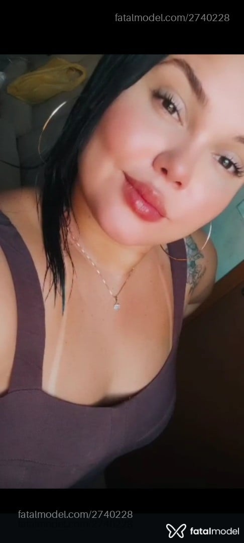 Acompanhante mulher morena (o) de olhos castanhos em Virtual - Estrela