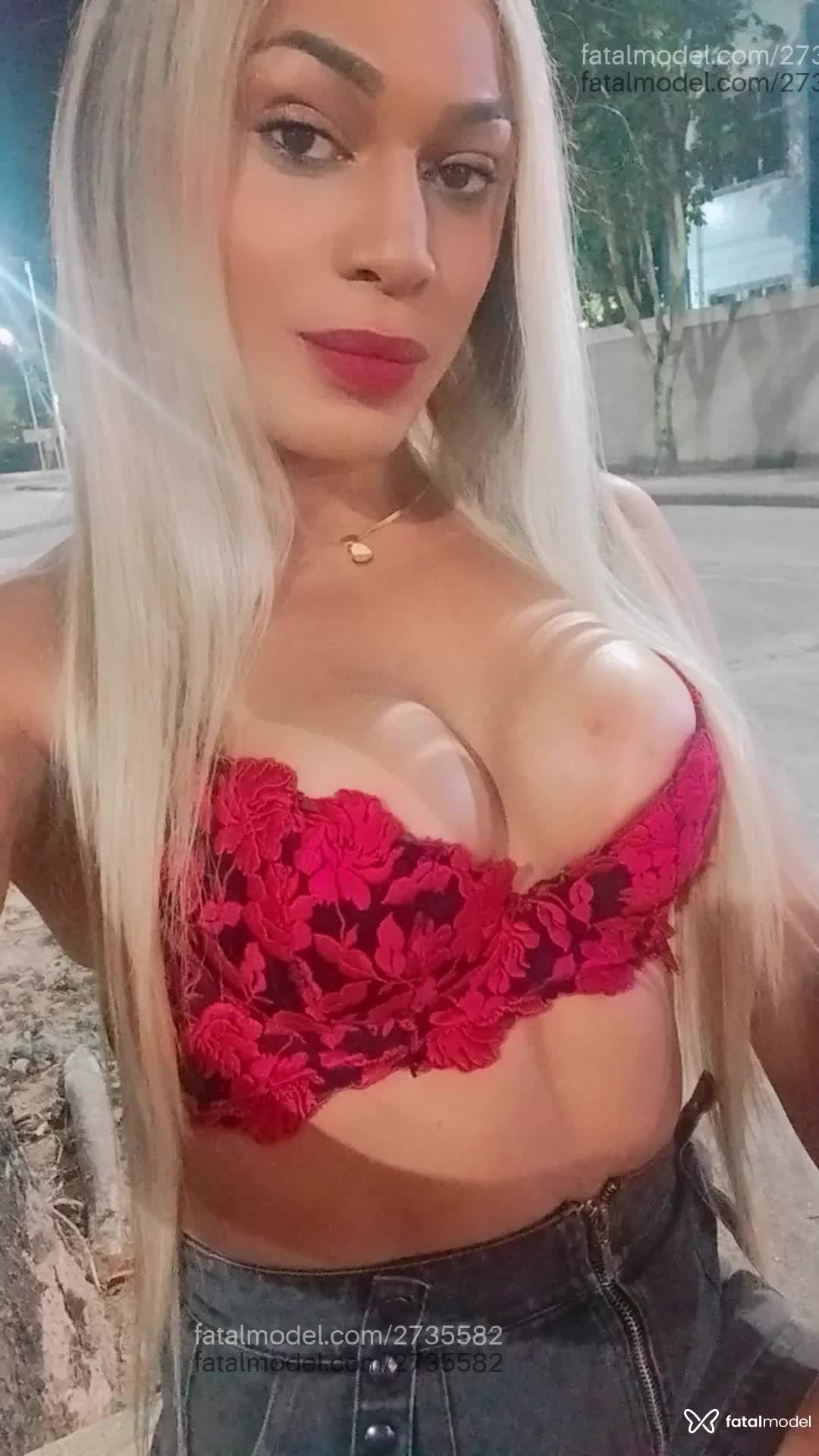 Acompanhante mulher trans loira (o) de olhos castanhos em Rio de Janeiro - Yasmin Vendraminy