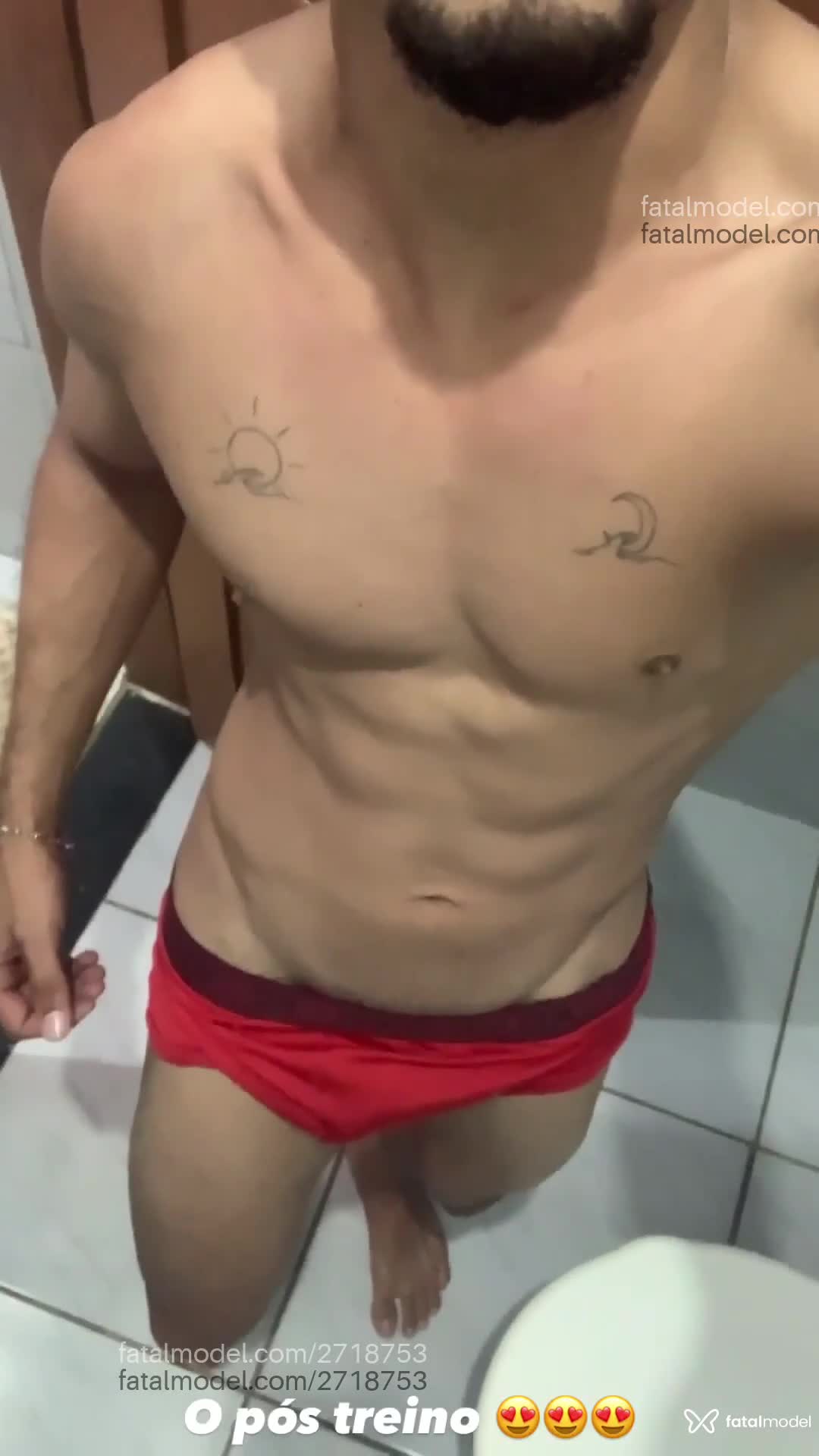 Acompanhante homem com cabelo castanho de olhos castanhos em Virtual - Fernando