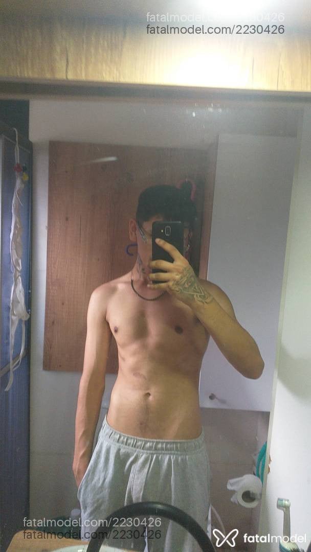 Acompanhante homem morena (o) de olhos castanhos em Bento Gonçalves - Olivercoinz