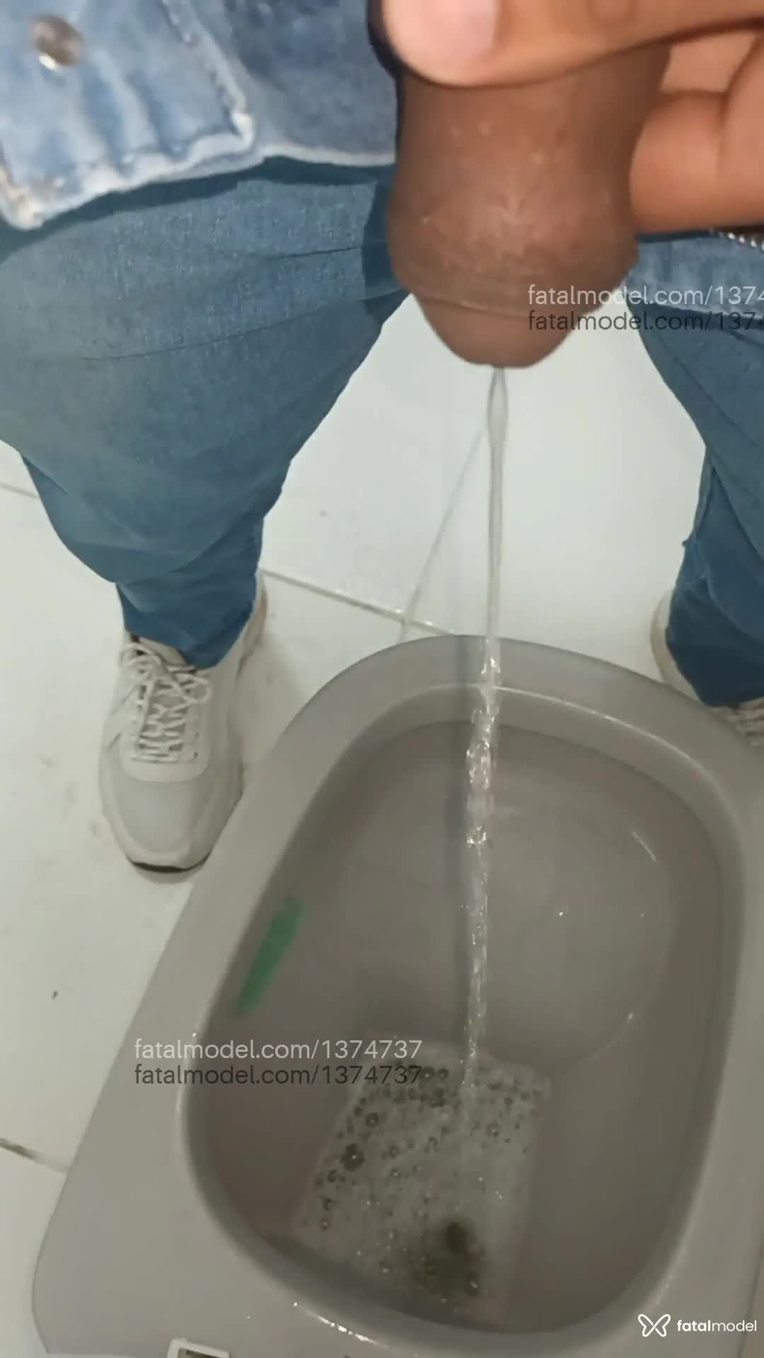 Acompanhante homem morena (o) de olhos castanhos em Belo Horizonte - Rique