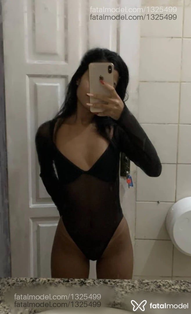 Acompanhante mulher morena (o) de olhos castanhos - Micaella Morena