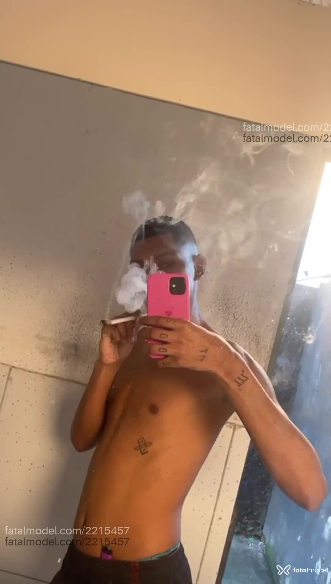 Acompanhante homem sem cabelo de olhos castanhos em Belford Roxo Acompanhante homem sem cabelo de olhos castanhos em Belford Roxo - Gabriel