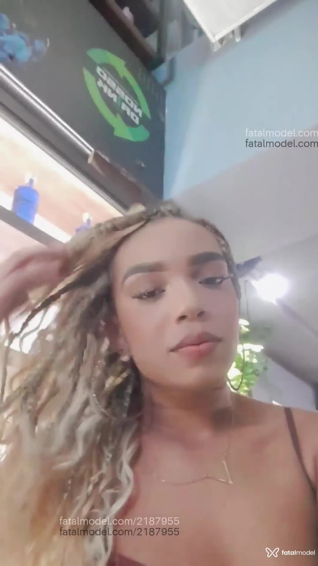 Acompanhante mulher loira (o) de olhos castanhos em Rio de Janeiro - Helena