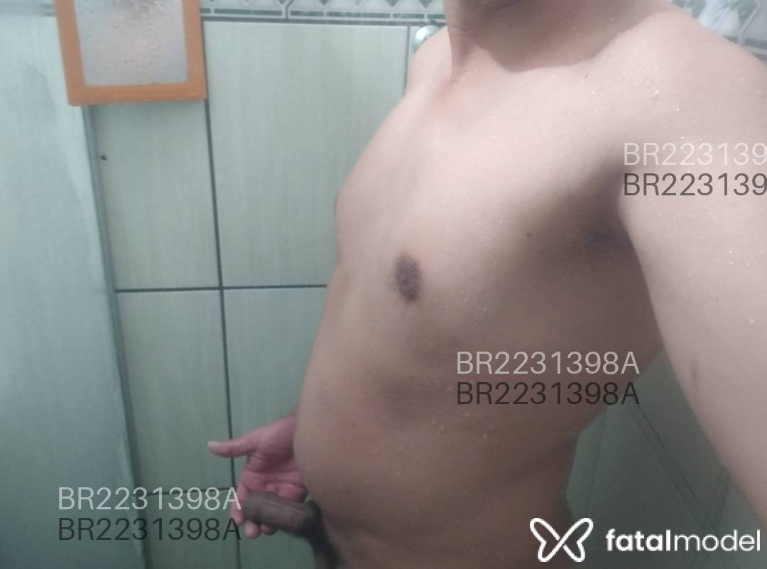 Acompanhante homem morena (o) de olhos castanhos em Virtual - Batista