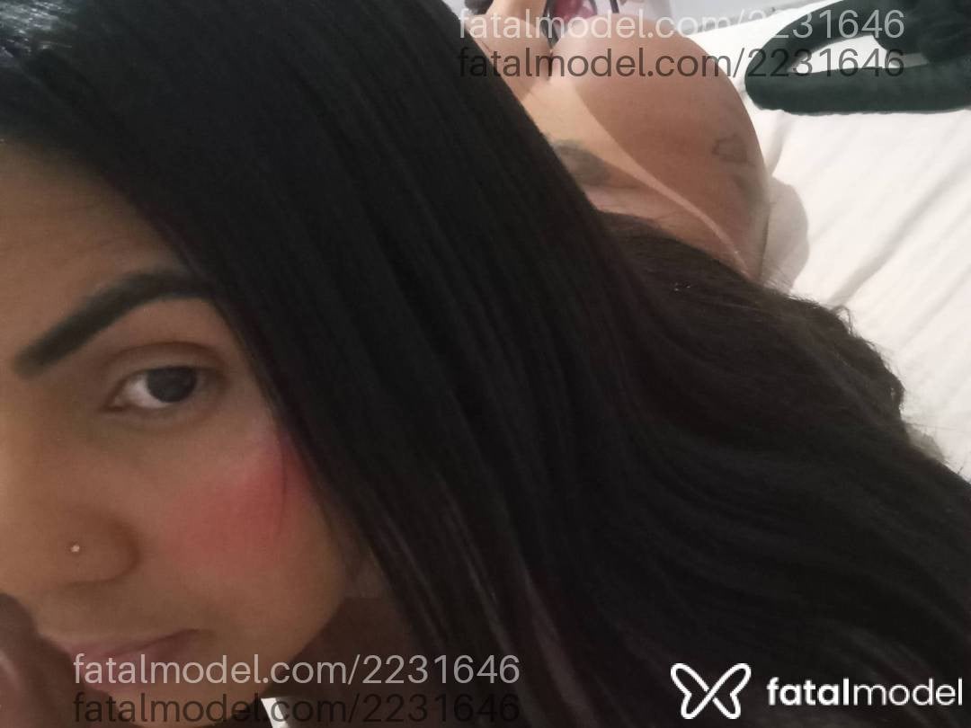 Acompanhante mulher morena (o) de olhos pretos - Renata Trindade