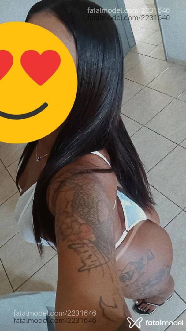Acompanhante mulher morena (o) de olhos pretos - Renata Trindade