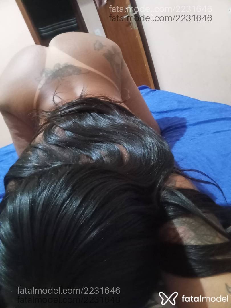 Acompanhante mulher morena (o) de olhos pretos - Renata Trindade