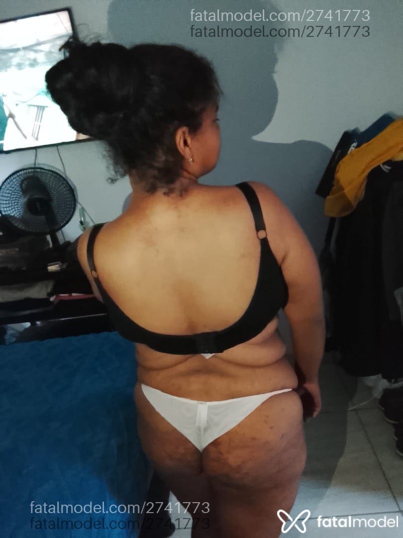 Acompanhante mulher morena (o) de olhos pretos em Extrema - Lalinha