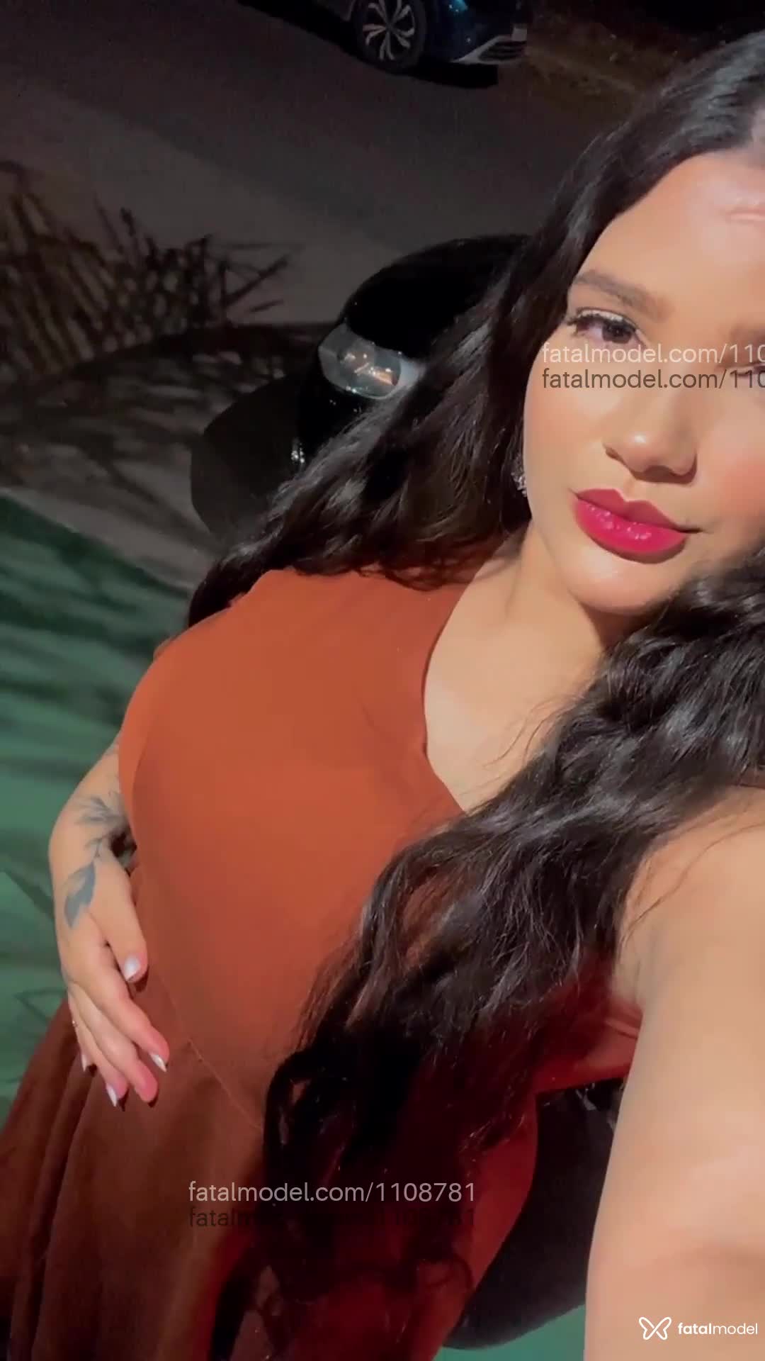 Acompanhante mulher com cabelo castanho de olhos castanhos em Sapezal - Natália