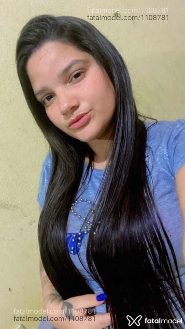 Acompanhante mulher com cabelo castanho de olhos castanhos em Sapezal - Natália