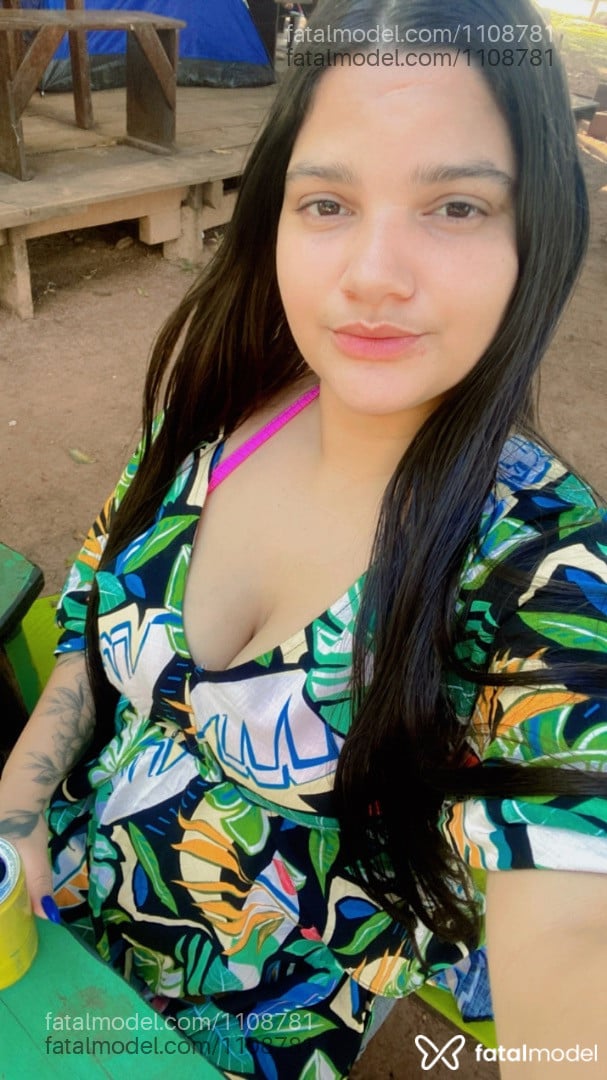 Acompanhante mulher com cabelo castanho de olhos castanhos em Sapezal - Natália