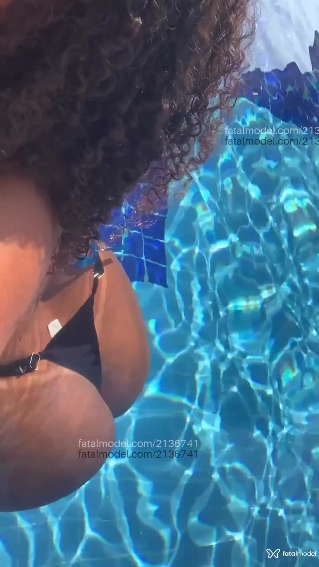 Acompanhante mulher com cabelo castanho de olhos castanhos em Fortaleza - Jennifer