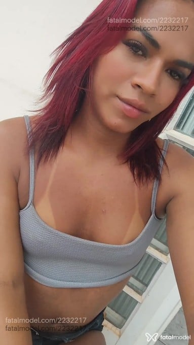 Acompanhante mulher trans loira (o) de olhos pretos - Luana Acompanhante mulher trans loira (o) de olhos pretos - Luana