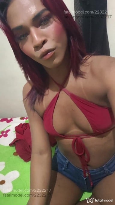 Acompanhante mulher trans loira (o) de olhos pretos - Luana Acompanhante mulher trans loira (o) de olhos pretos - Luana