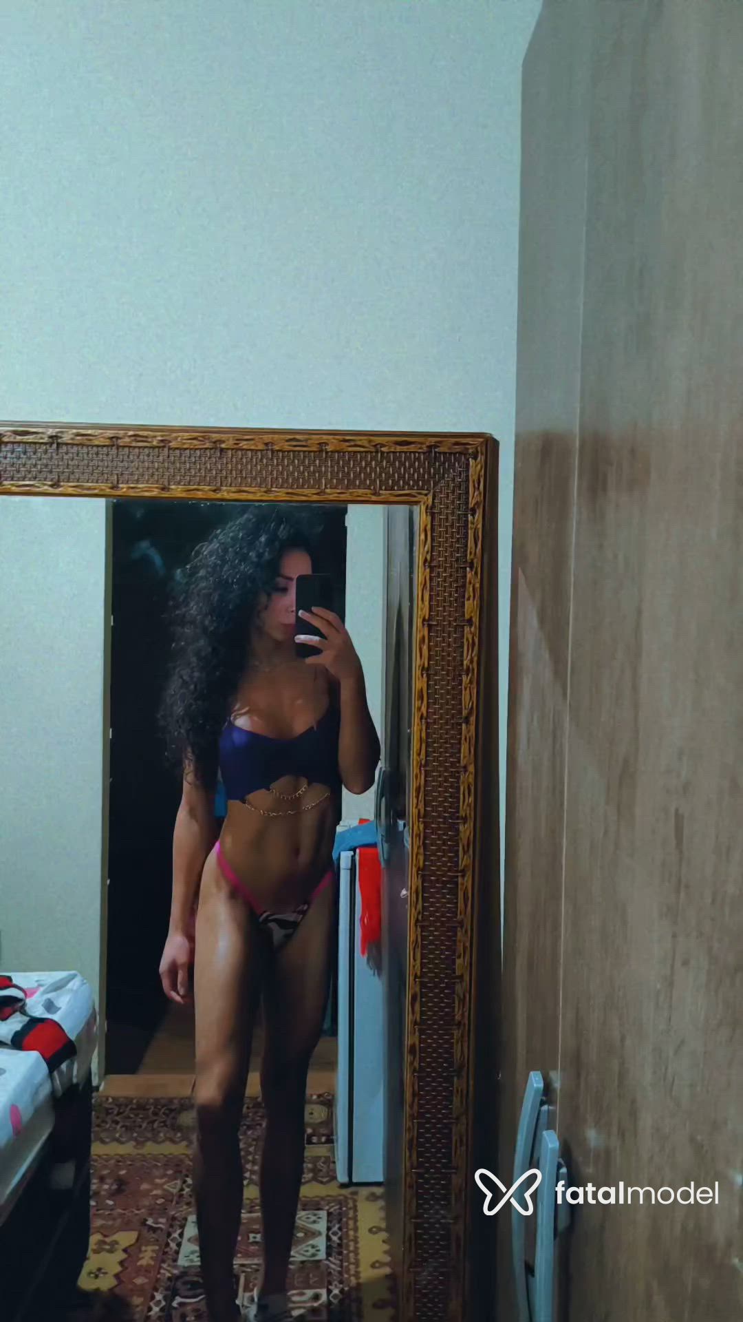 Acompanhante travesti com cabelo castanho de olhos castanhos - Biamorena