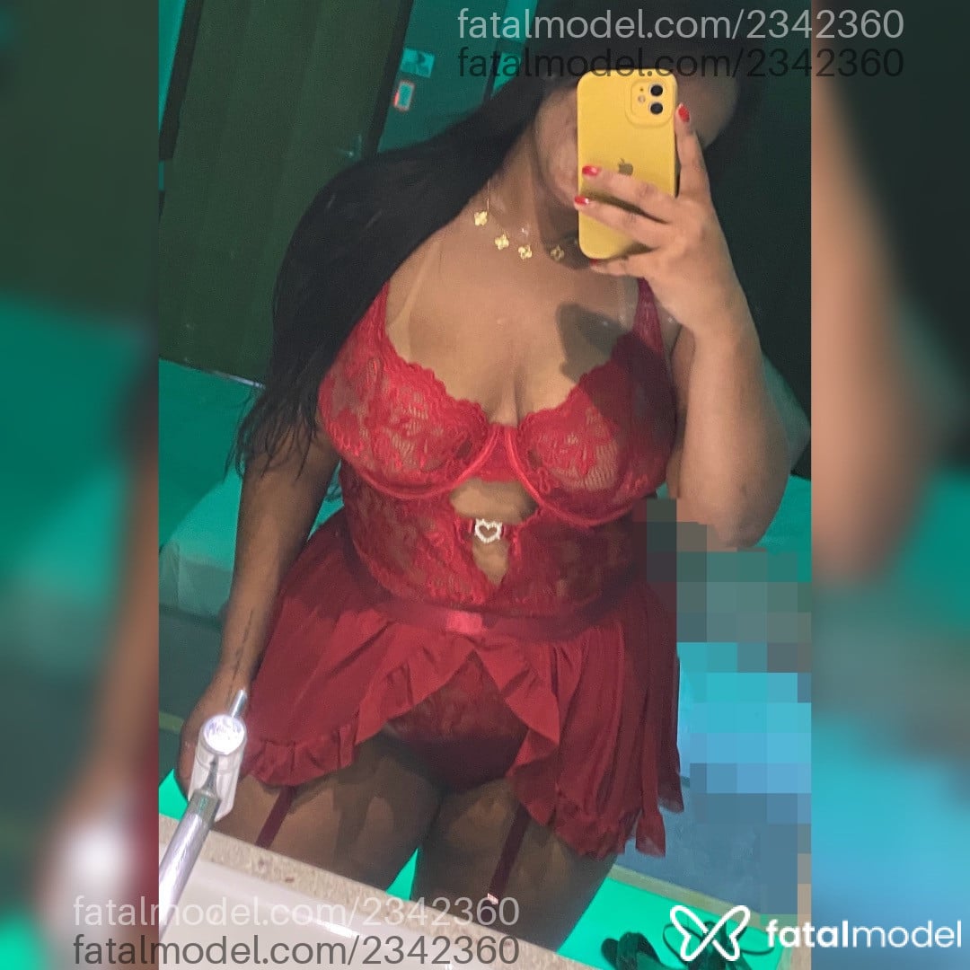 Acompanhante mulher morena (o) de olhos castanhos - Rúbia